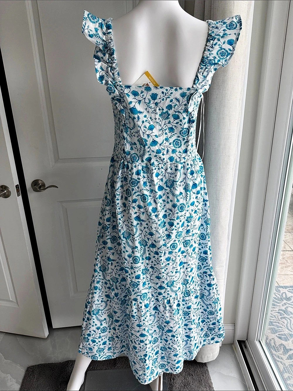 Draper James Floral Dress in White & Blue Size Medium NWT